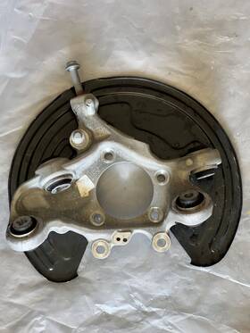 A2063570100 Mercedes-benz W206 C Oem Right Rear Axle Knuckle Part Number