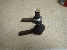 519609 Studebaker 519608 Tie Rod End Pair Left And Right 1947-50 Champion