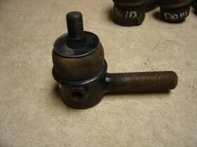 513304 Studebaker 520113 Tie Rod End 1939-49 Commander President Nos