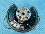 Mercedes SL400 Rear Knuckle Spindle W/ Hub & Shield Passenger Side 2015 Oem. Fixed Price $190.00.